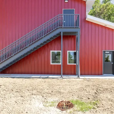 Lockwood Veterinarian Clinic Back